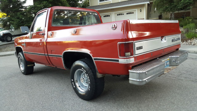 1984 Chevrolet C-10 SHORT BED 4X4 V8 VERY CLEAN SOLID CALIFORNIA TRUCK - photo 8