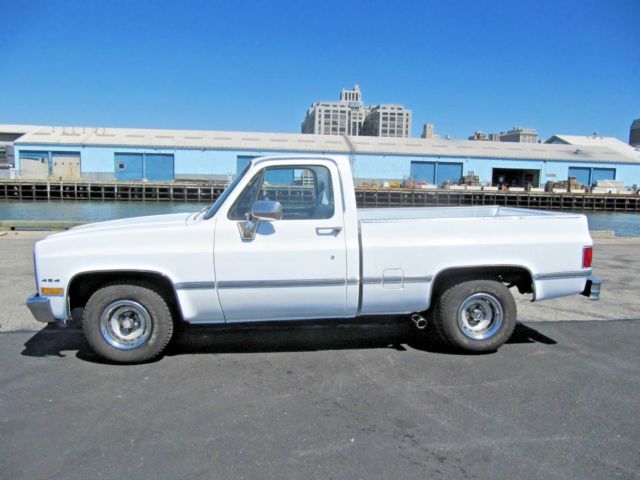 1984 Chevrolet C-10 1500 - photo 2