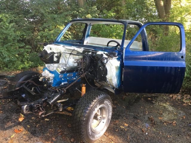 1984 Chevy Stepside Truck Project/Incomplete 1984 Chevrolet C/K Pickup 1500 Stepside