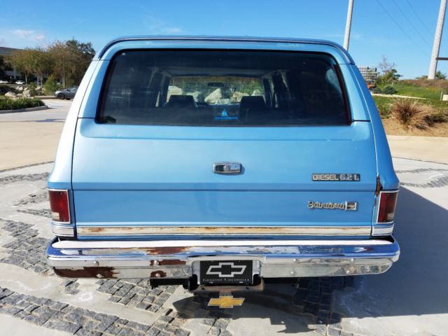 1984 Chevrolet Suburban - photo 4