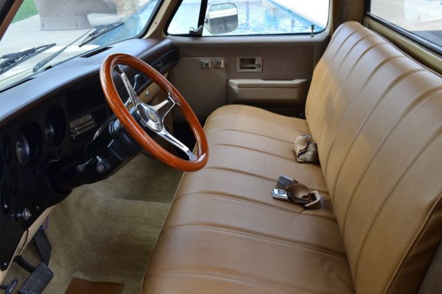 1984 Chevrolet C-10 Dropped - photo 3