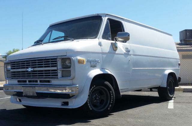 1984 Chevy Van 70s Style Custom 350 auto NO RUST 3rd owner The Pefect Canvas 1984 Chevrolet G20 Van Custom Heavy G20 Chevy READY 2 ROLL Cross Country