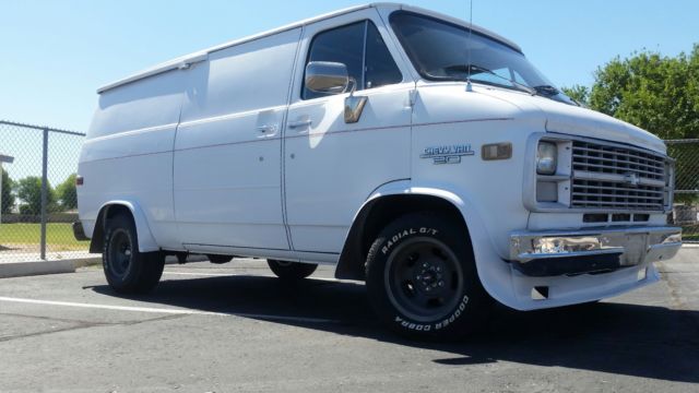 1984 Chevrolet G20 Van Custom Heavy G20 Chevy READY 2 ROLL Cross Country - photo 3