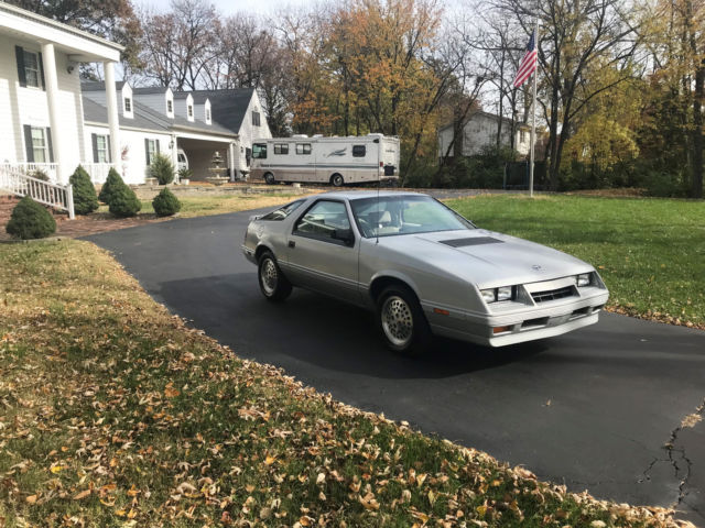 1984 Chrysler Laser XE Turbo 5speed - photo 3