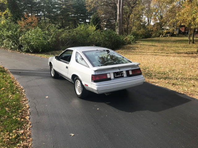 1984 Chrysler Laser XE Turbo 5speed - photo 4