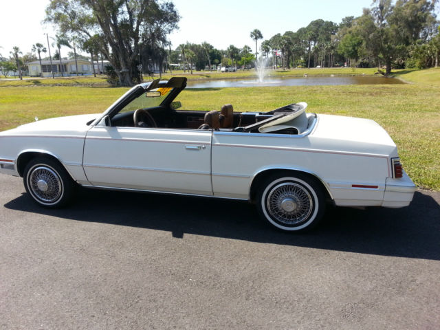 1984 Chrysler LeBaron Brown Leather - photo 2