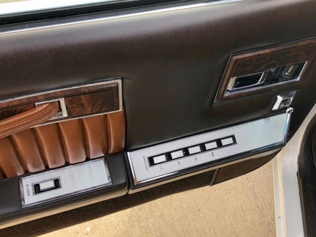 1984 Chrysler LeBaron - photo 10