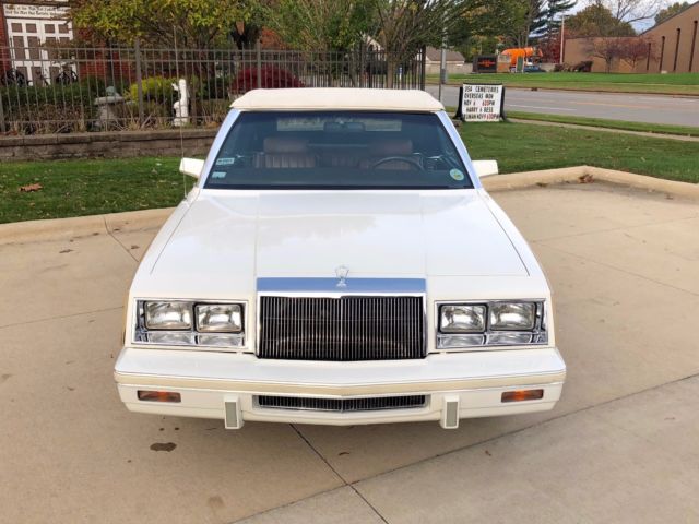 1984 Chrysler LeBaron - photo 2