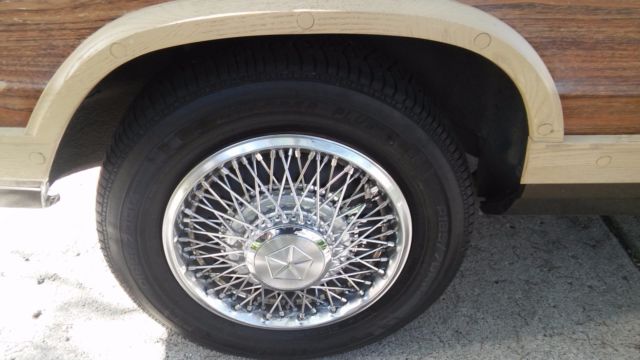 1984 Chrysler LeBaron Woodie Convertible - photo 12