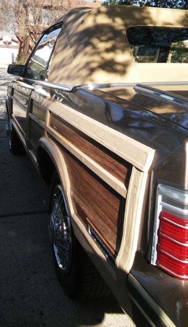 1984 Chrysler LeBaron Woodie Convertible - photo 7