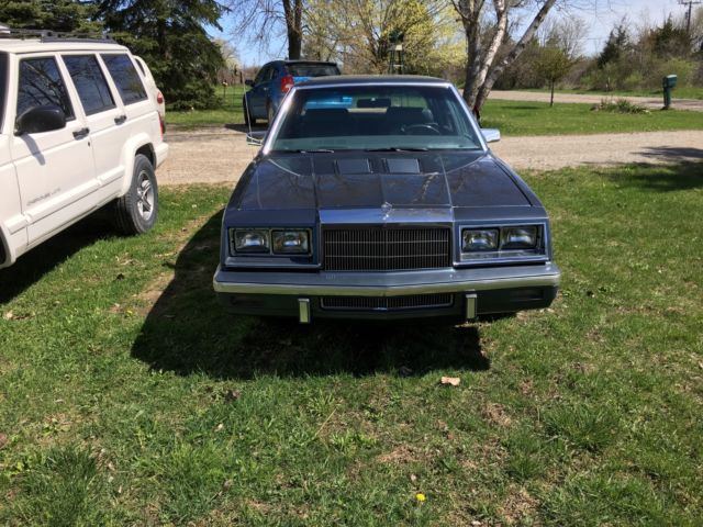 1984 Chrysler New Yorker - photo 2