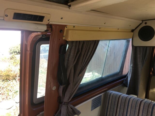 1984 Volkswagen Bus/Vanagon - photo 3
