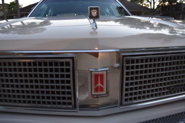 1984 Oldsmobile Ninety-Eight Regency - photo 4
