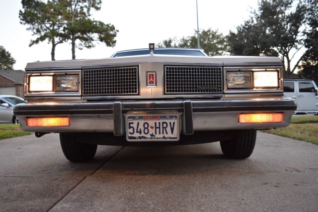 1984 Oldsmobile Ninety-Eight Regency - photo 5