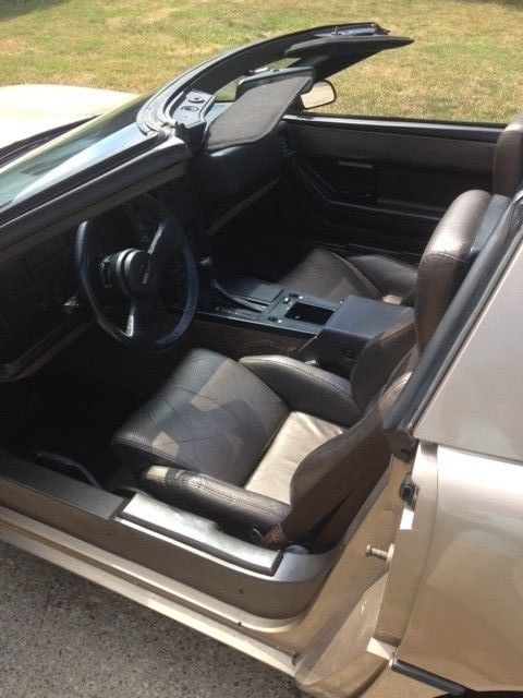 1984 Chevrolet Corvette - photo 7