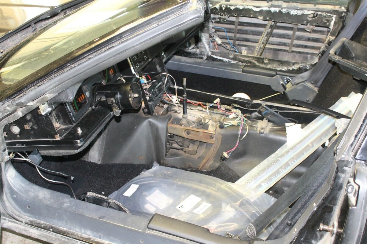 1984 Chevrolet Corvette - photo 11