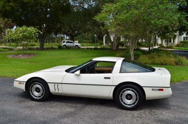 1984 Chevrolet Corvette 2-Door Hatchback Coupe W/9K Miles - photo 4
