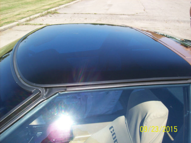 1984 Chevrolet Corvette leather - photo 3