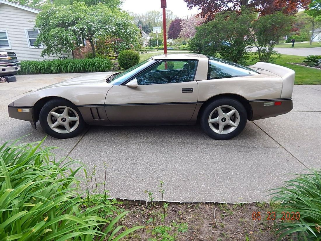 1984 CORVETTE - RARE TWO TONED BRONZE WITH LOW MILES - VERY ORIGINAL 1984 Chevrolet Corvette