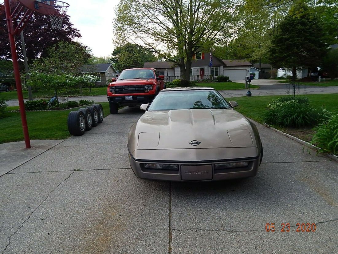 1984 Chevrolet Corvette - photo 2