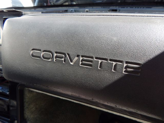 1984 Chevrolet Corvette - photo 13