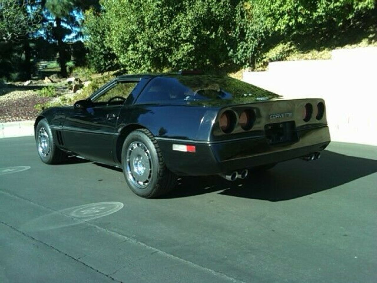 1984 Chevrolet Corvette Black - photo 10