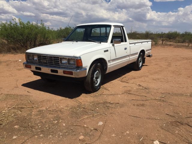 1984 Nissan Other Pickups - photo 2