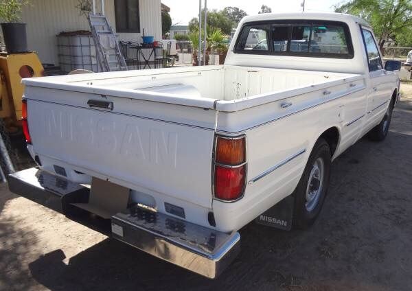 1984 Nissan Other Pickups - photo 10