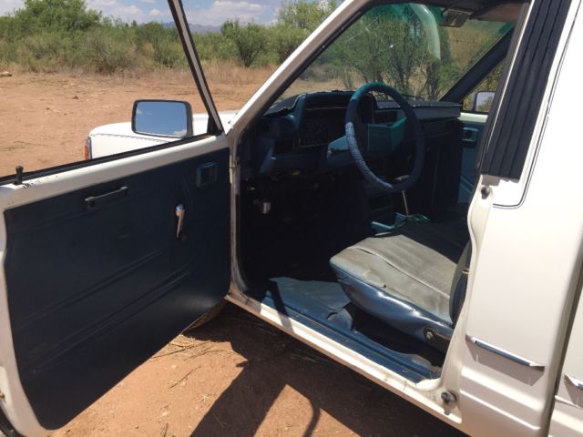 1984 Nissan Other Pickups - photo 6