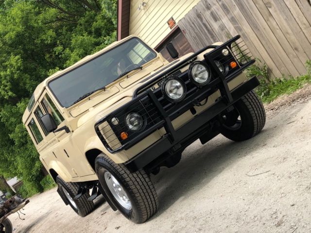 1984 Land Rover Defender 5 Door - photo 3