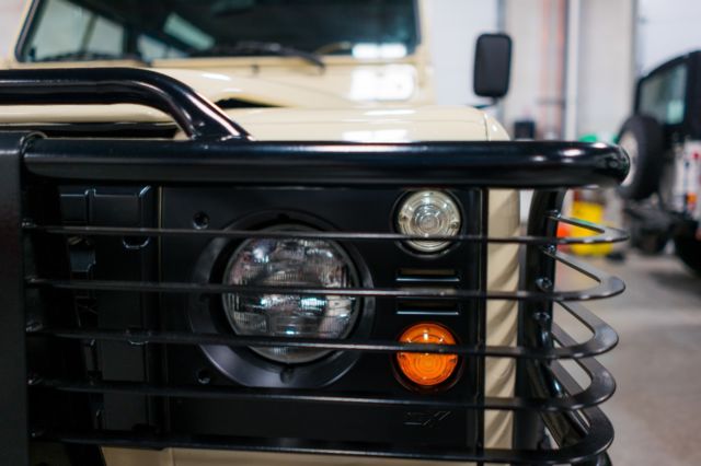 1984 Land Rover Defender 5 Door - photo 8