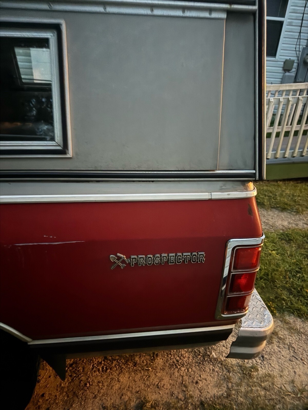 1984 Dodge D-Series D150 - photo 2