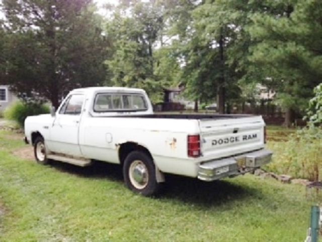 1984 Dodge Other Pickups - photo 2
