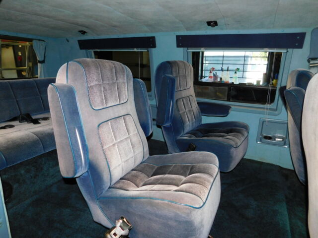 1984 Dodge Ram Van - photo 9