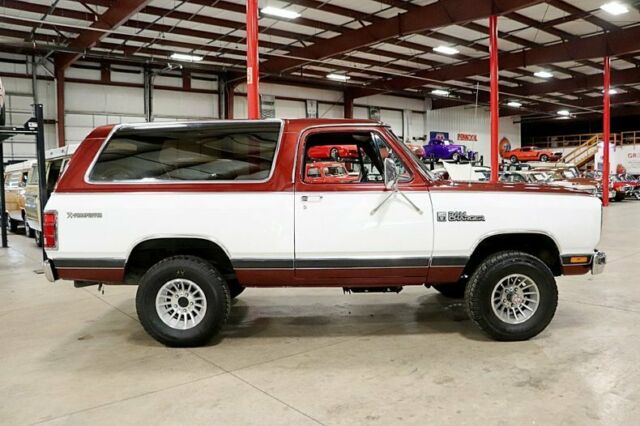 1984 Dodge Ramcharger -- - photo 6