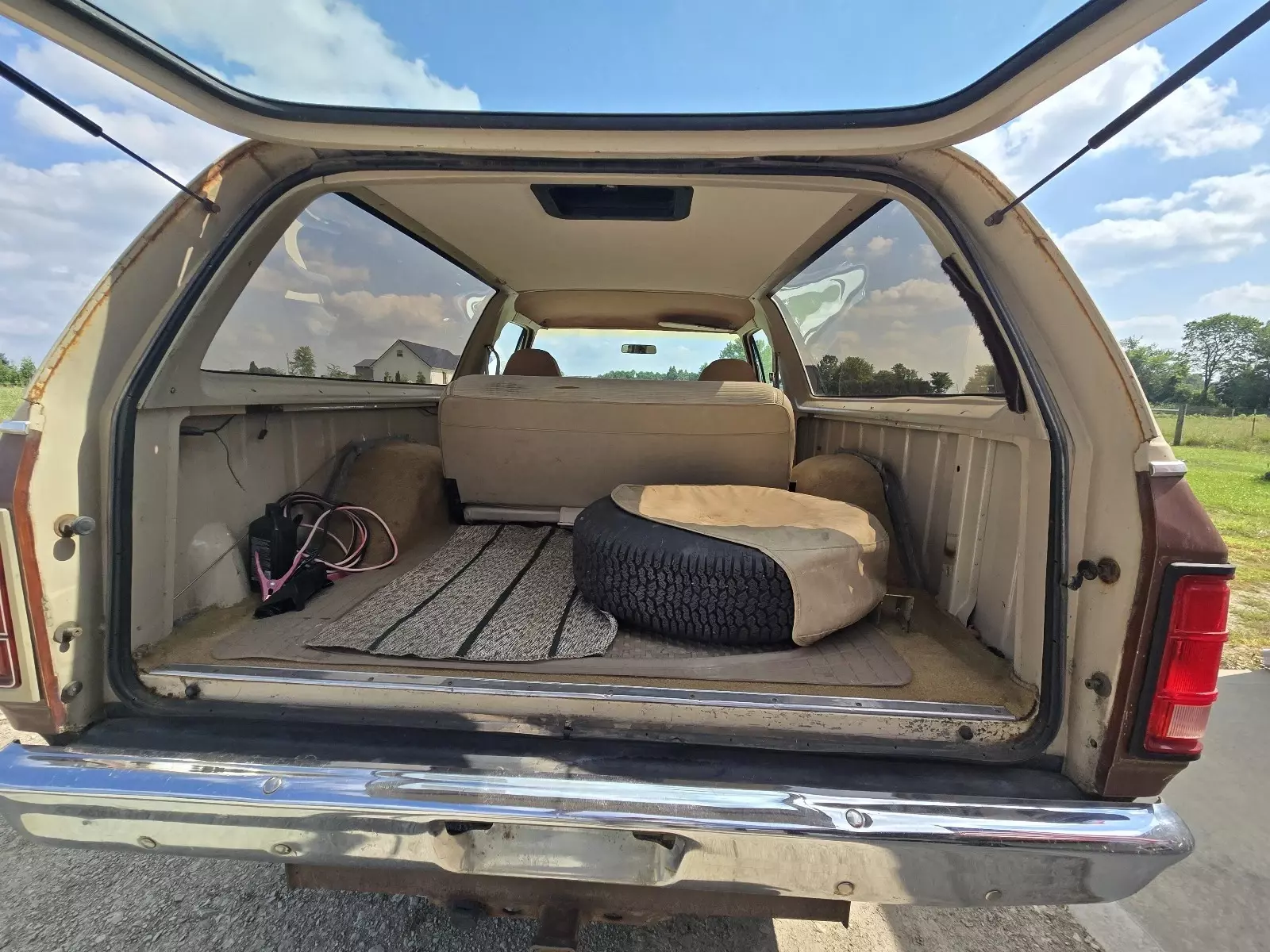 1984 Dodge Ramcharger AW-100 - photo 10