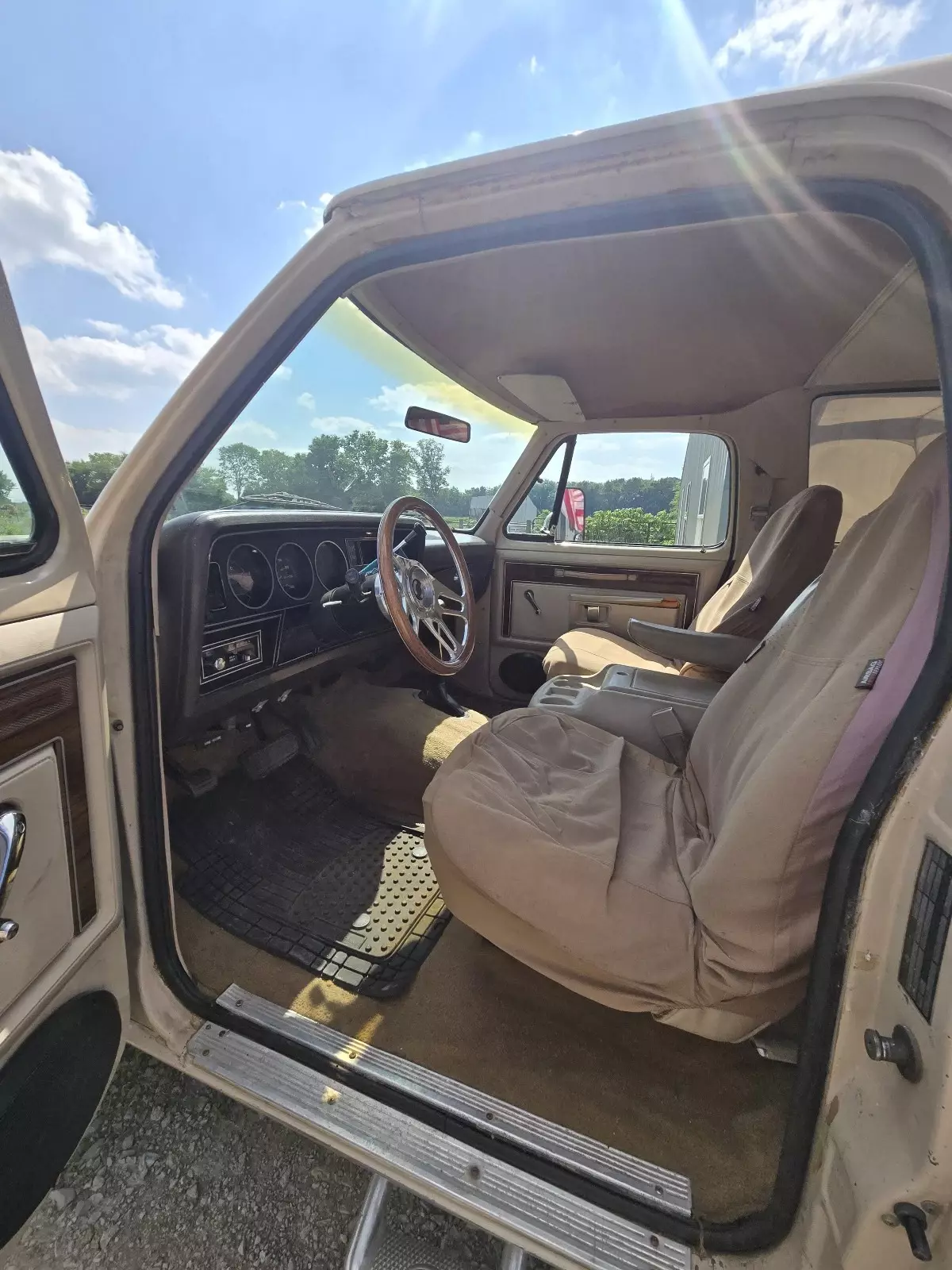 1984 Dodge Ramcharger AW-100 - photo 11