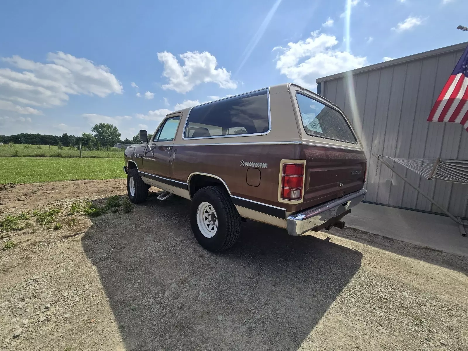 1984 Dodge Ramcharger AW-100 - photo 3