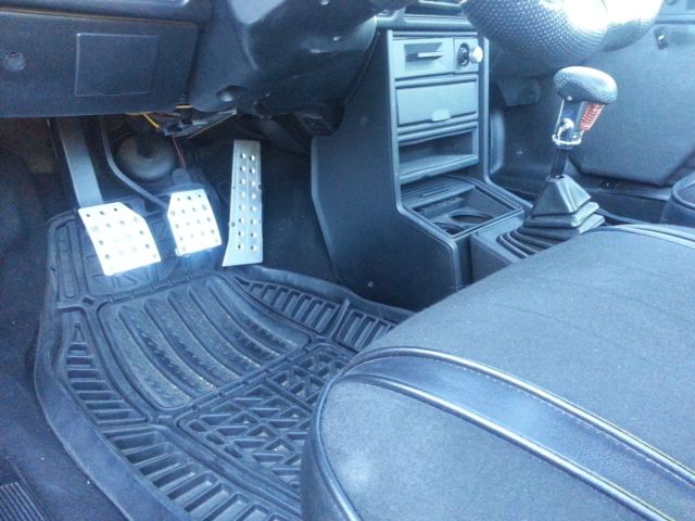 1984 Dodge Other Pickups Rampage 5sd Manual Low Miles 75K A/C Stanced - photo 10