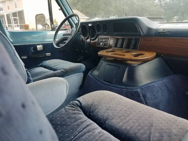 1984 Dodge Ram Van - photo 12