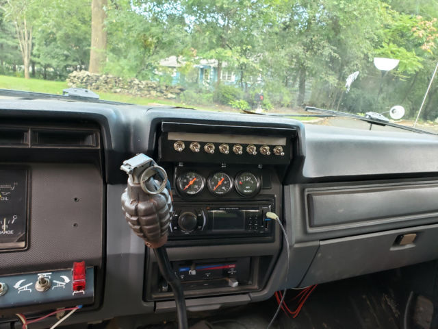 1984 Ford F-150 Base - photo 4