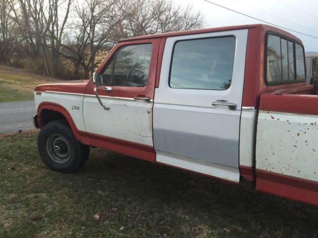 1984 Ford F-350 XLT crew cab - photo 8