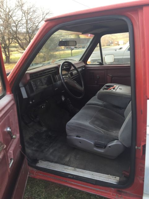 1984 Ford F-350 XLT crew cab - photo 9
