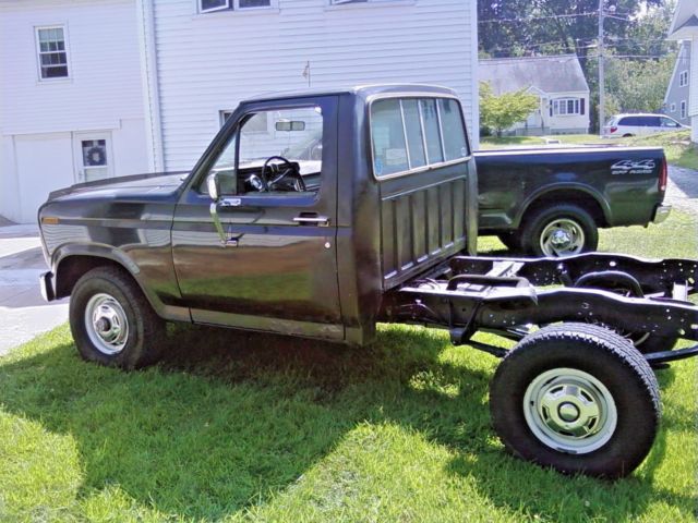 1984 Ford F-150 - photo 6