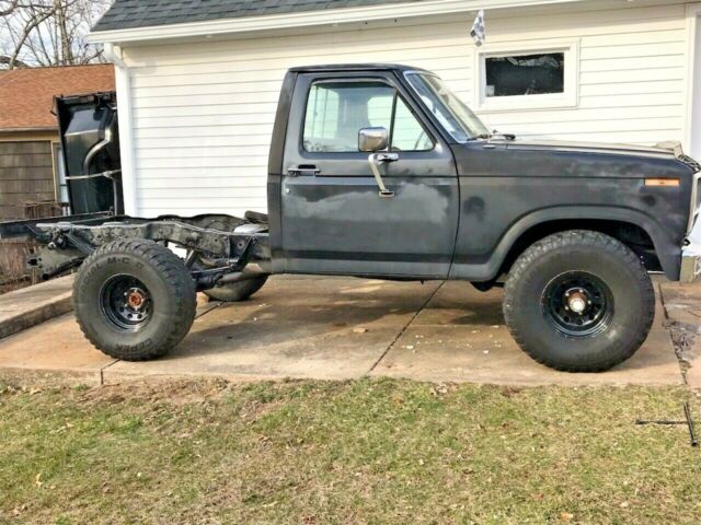 1984 Ford F-150 - photo 2