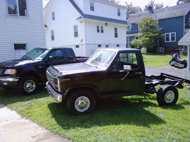 1984 Ford F-150 - photo 3
