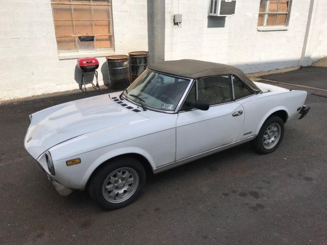 1984 Fiat 2000 Pininfarina Spider 1984 Fiat 2000 Spider Pininfarina