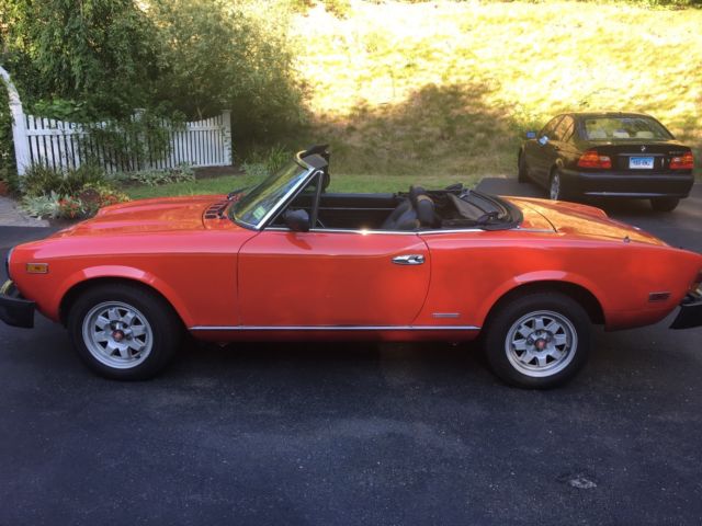 1984 Fiat 124 Spider Pininfarina Azzurra - photo 2