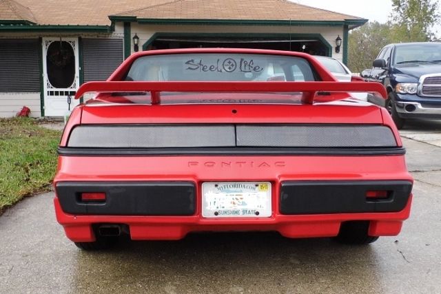 1984 Pontiac Fiero - photo 8