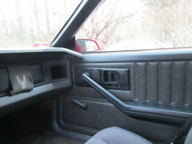 1984 Pontiac Firebird - photo 3